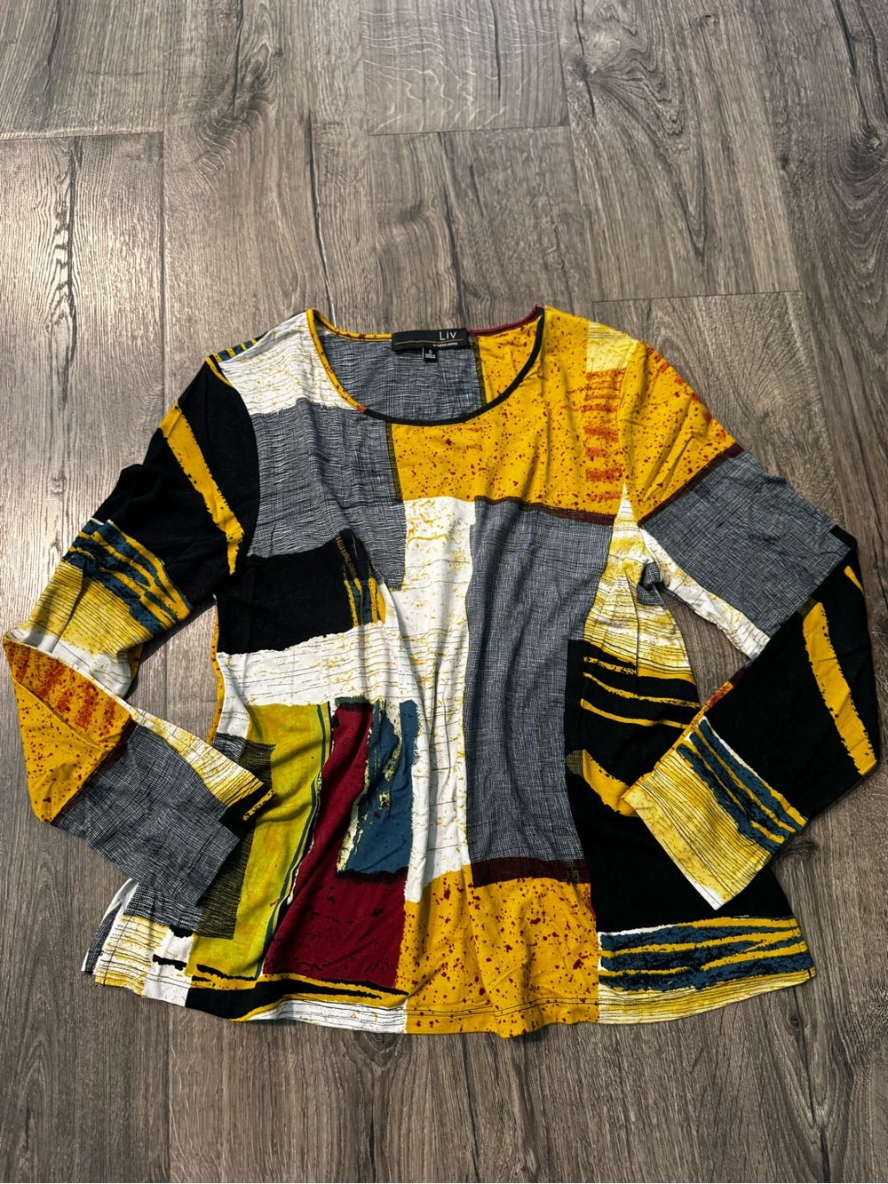Liv Habitat Multicolor Abstract Patchwork Long Sleeve Top with Yellow Accents